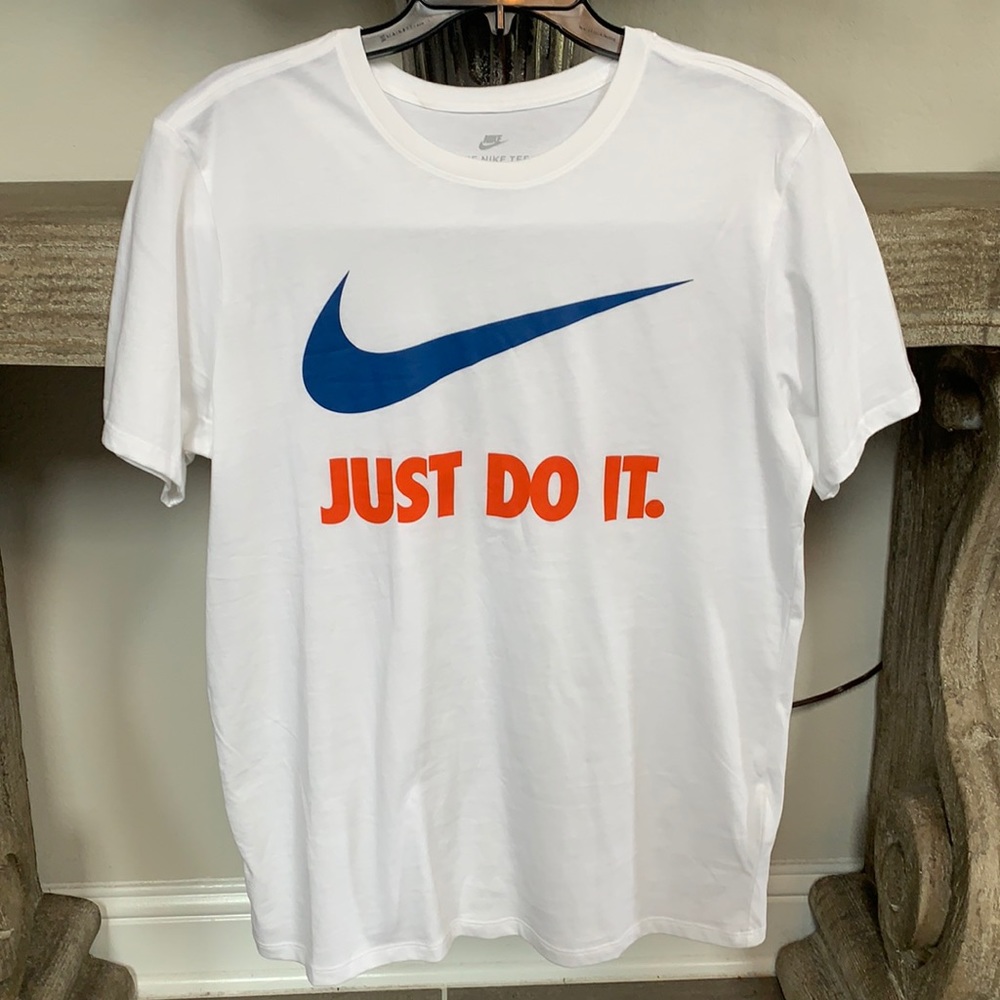 Nike Athletic Fit T-Shirt NWOT